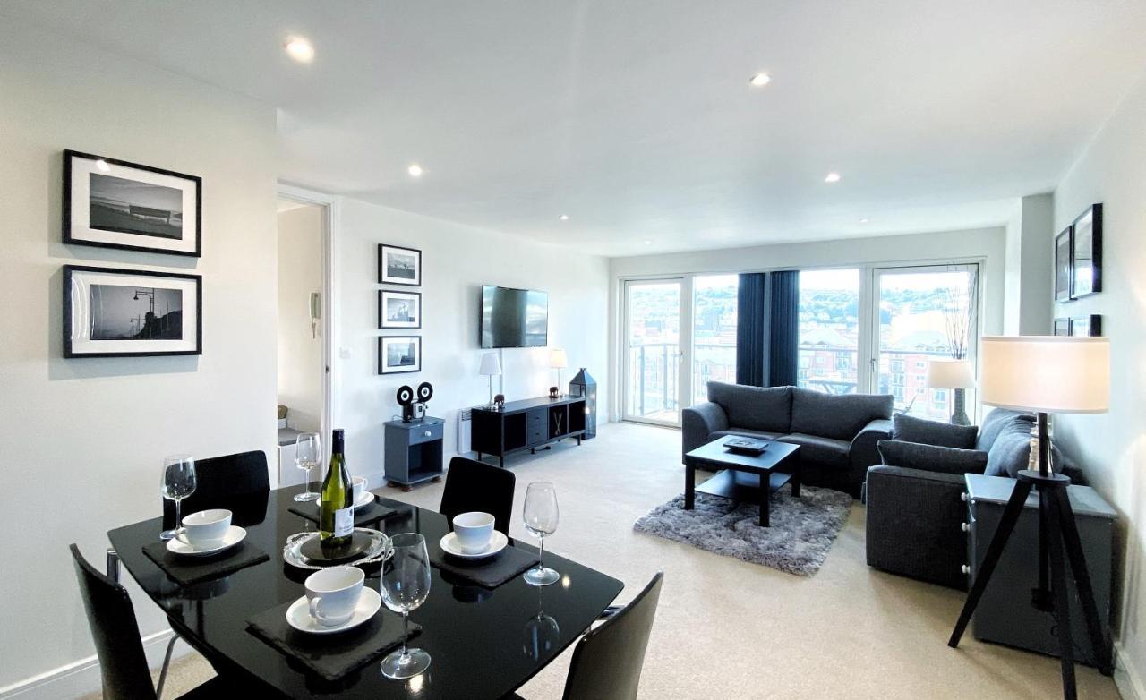Artistic And Luxurious Apt With Sea View. Beach Side Суонси Экстерьер фото